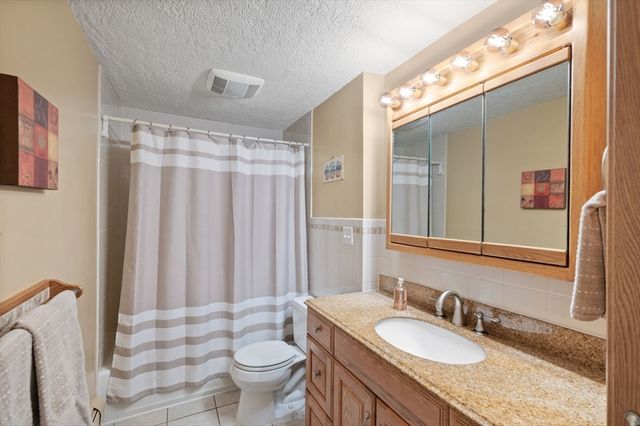 31 Rustic Ln, Reading, MA 01867