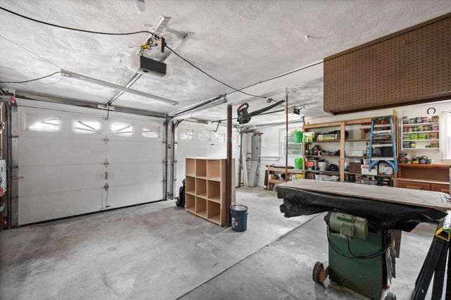 31 Rustic Ln, Reading, MA 01867
