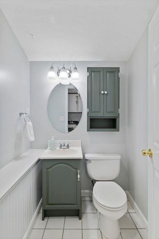 31 Rustic Ln, Reading, MA 01867