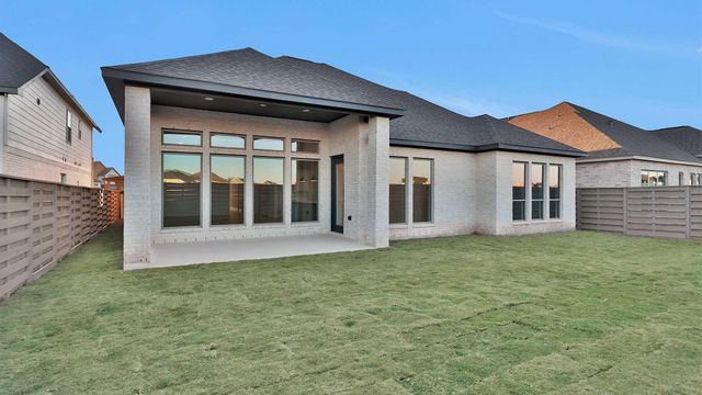 10707 Avanti Drive, Richmond, TX 77469