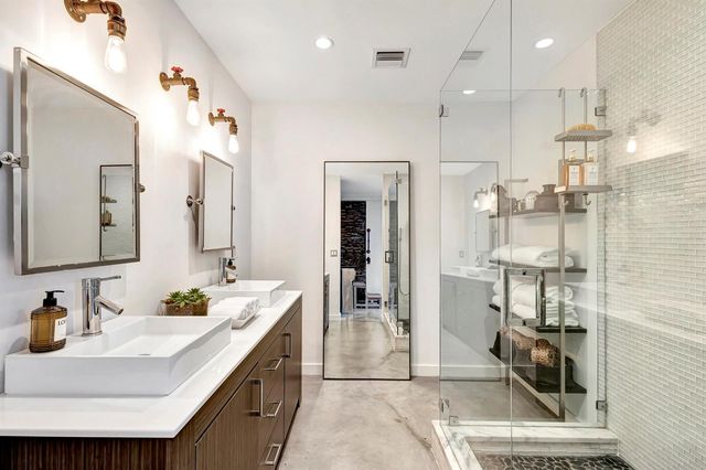 2275 S Ocean Boulevard 305n and C11, Palm Beach, FL 33480