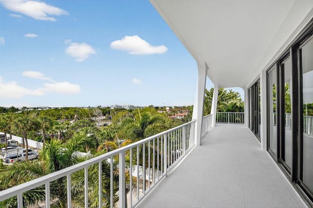 2275 S Ocean Boulevard 305n and C11, Palm Beach, FL 33480