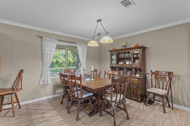 1151 Us Highway 190 W, Woodville, TX 75979