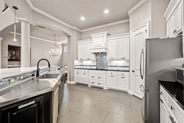 8244 Inverness, The Colony, TX 75056