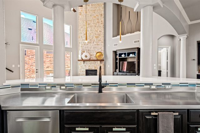 8244 Inverness, The Colony, TX 75056