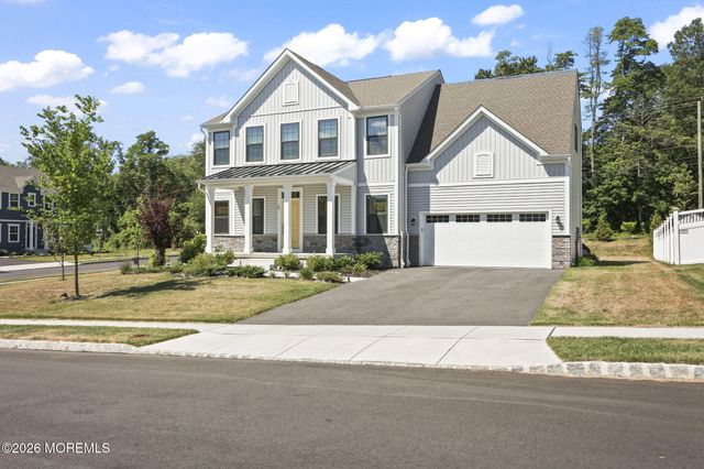 18 Annapolis Street, Farmingdale, NJ 07727