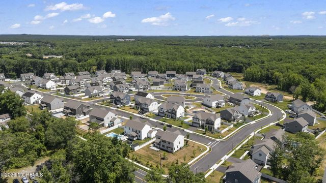 18 Annapolis Street, Farmingdale, NJ 07727
