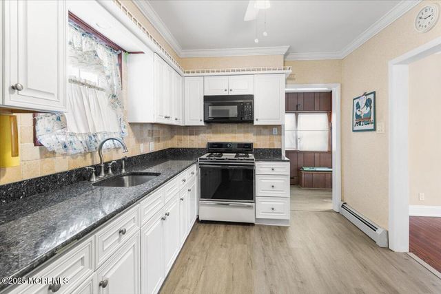 40 Ling Street, Fords, NJ 08863