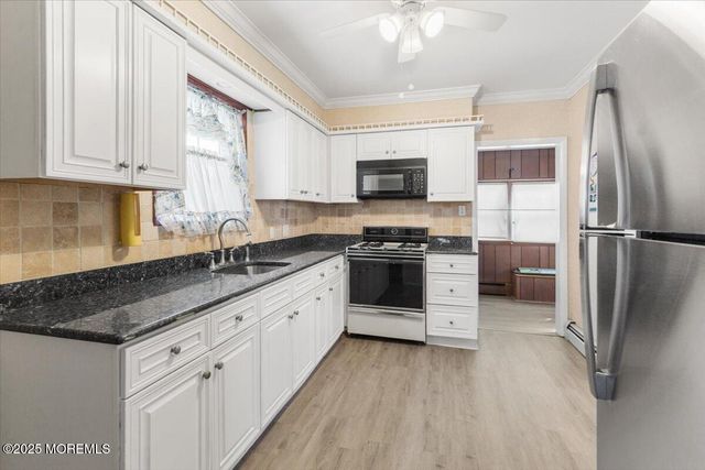 40 Ling Street, Fords, NJ 08863