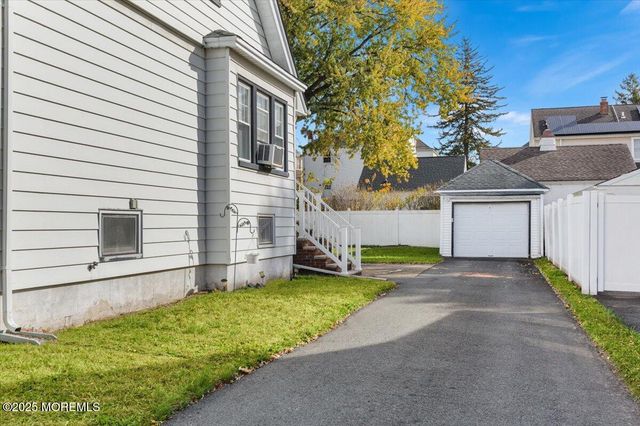 40 Ling Street, Fords, NJ 08863