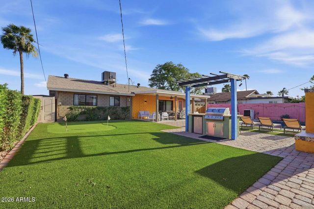 8426 E SHERIDAN Street, Scottsdale, AZ 85257