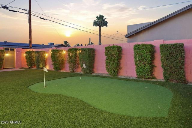 8426 E SHERIDAN Street, Scottsdale, AZ 85257