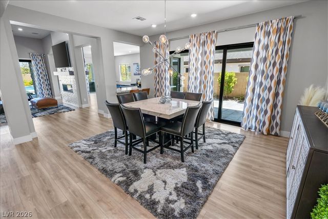 8320 Carlingford Court, Las Vegas, NV 89113
