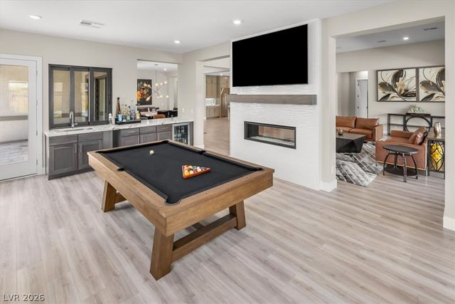 8320 Carlingford Court, Las Vegas, NV 89113