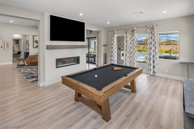 8320 Carlingford Court, Las Vegas, NV 89113