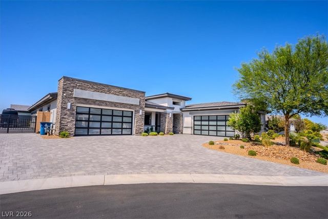8320 Carlingford Court, Las Vegas, NV 89113