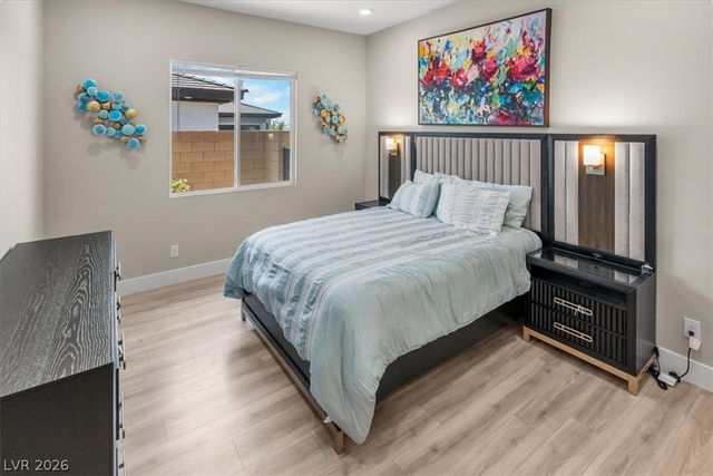 8320 Carlingford Court, Las Vegas, NV 89113
