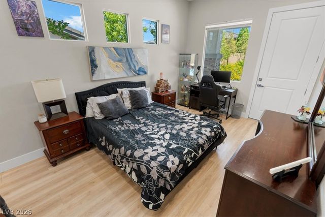 8320 Carlingford Court, Las Vegas, NV 89113