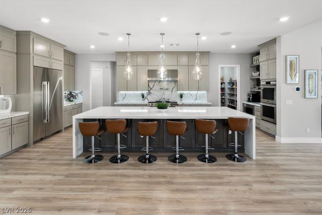 8320 Carlingford Court, Las Vegas, NV 89113