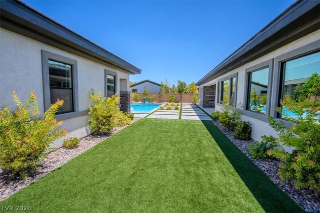 8320 Carlingford Court, Las Vegas, NV 89113