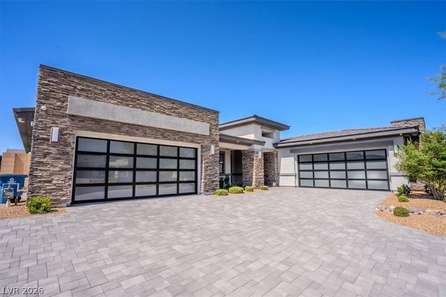 8320 Carlingford Court, Las Vegas, NV 89113