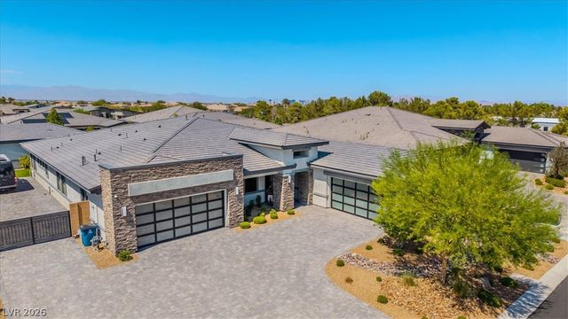 8320 Carlingford Court, Las Vegas, NV 89113