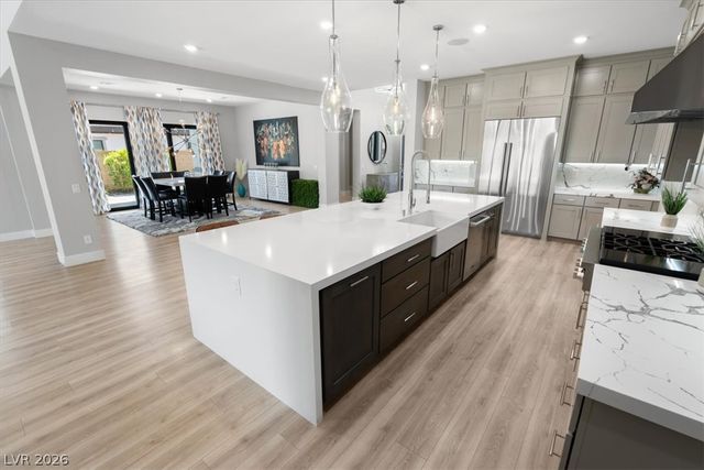 8320 Carlingford Court, Las Vegas, NV 89113