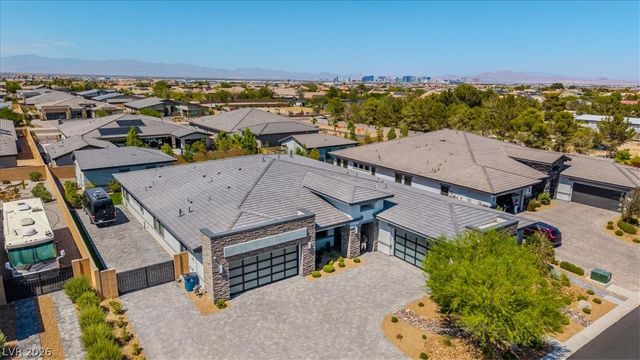 8320 Carlingford Court, Las Vegas, NV 89113