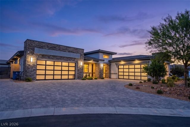 8320 Carlingford Court, Las Vegas, NV 89113