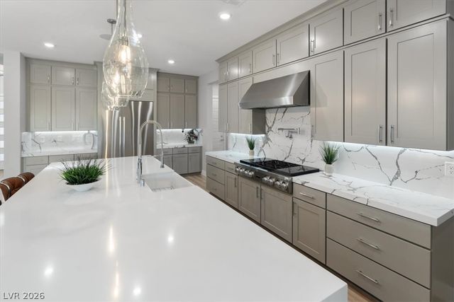 8320 Carlingford Court, Las Vegas, NV 89113