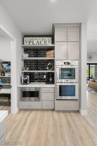 8320 Carlingford Court, Las Vegas, NV 89113