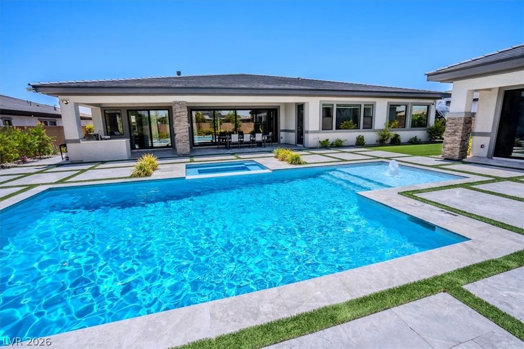 8320 Carlingford Court, Las Vegas, NV 89113