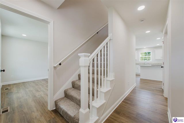 109 Valerie Court, Brandenburg, KY 40108