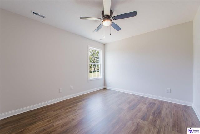 109 Valerie Court, Brandenburg, KY 40108