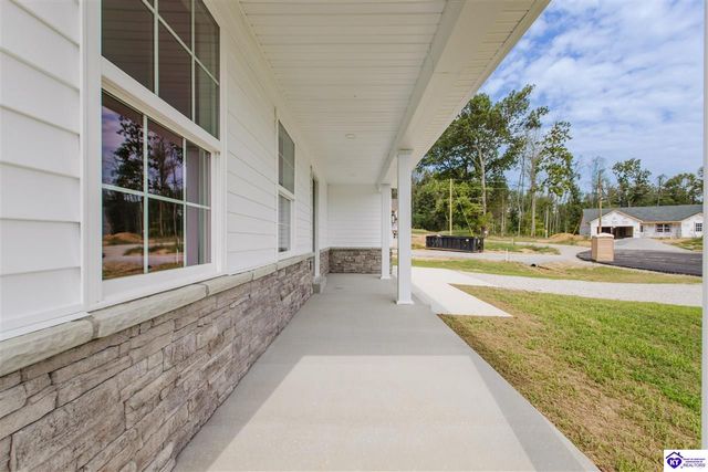 109 Valerie Court, Brandenburg, KY 40108