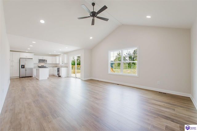 109 Valerie Court, Brandenburg, KY 40108