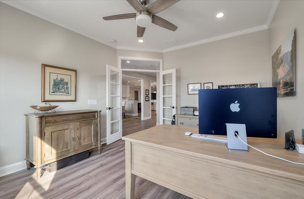 Image 11 of property listing at 706 Spring Highlands Drive, Summerville, SC 29486