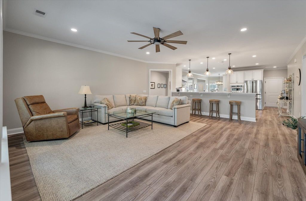 Image 25 of property listing at 706 Spring Highlands Drive, Summerville, SC 29486