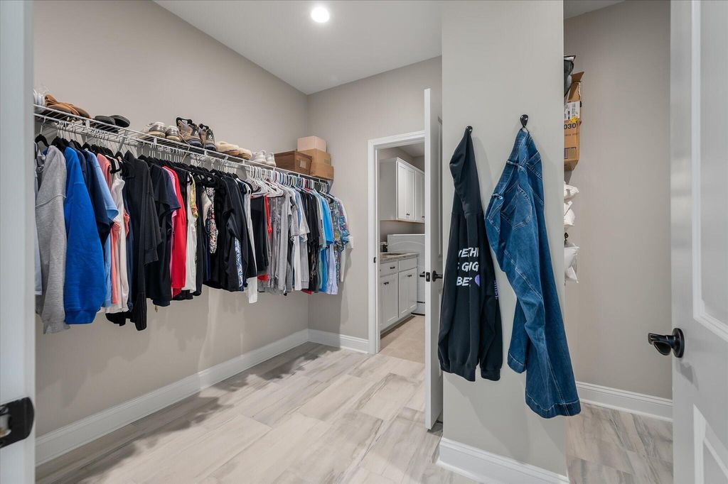 Image 33 of property listing at 706 Spring Highlands Drive, Summerville, SC 29486