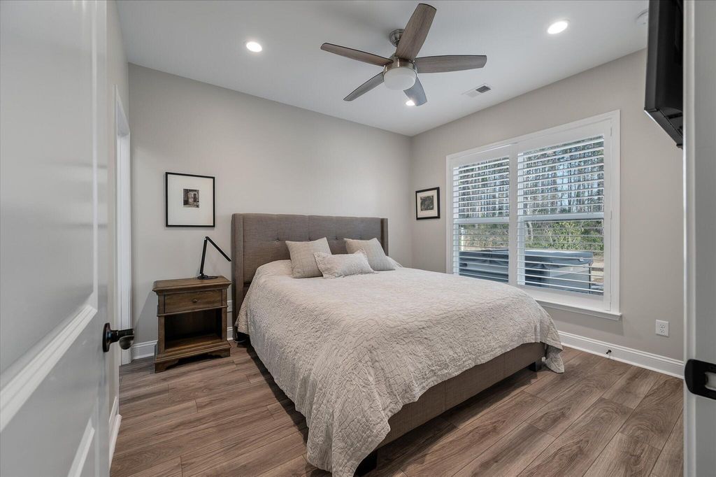 Image 38 of property listing at 706 Spring Highlands Drive, Summerville, SC 29486