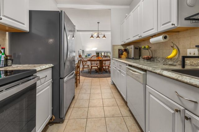 1191 Baker Turn # 3C, Hartford, VT 05059