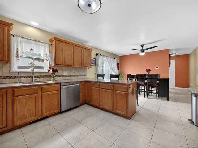 15 Central Highway, New City, NY 10956