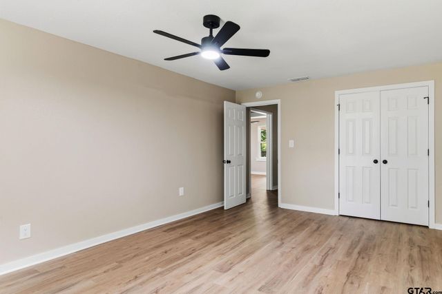 205 Hollywood St, Arp, TX 75750