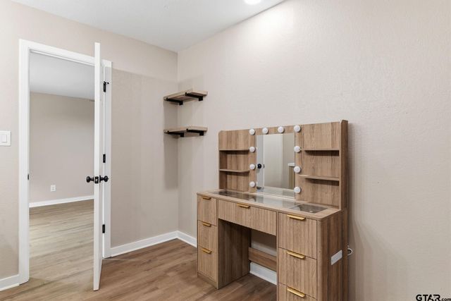 205 Hollywood St, Arp, TX 75750