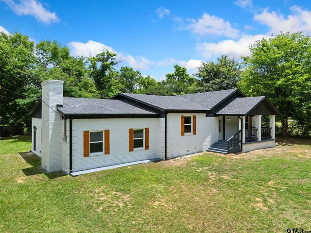 205 Hollywood St, Arp, TX 75750