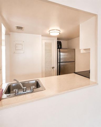 322 N Federal Highway 239, Deerfield Beach, FL 33441