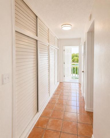 322 N Federal Highway 239, Deerfield Beach, FL 33441