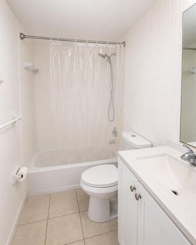 322 N Federal Highway 239, Deerfield Beach, FL 33441