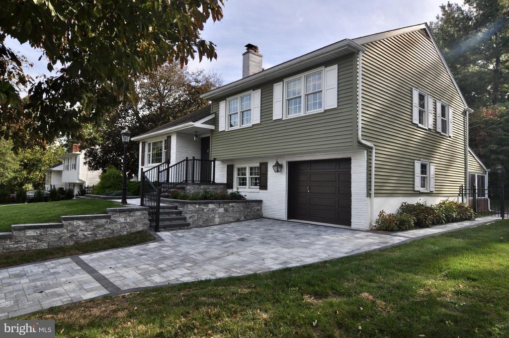412 PARKVIEW DR, MOUNT HOLLY, NJ 08060 — photo 2