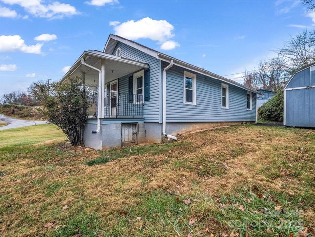 120 Maple Ridge Road, Candler, NC 28715